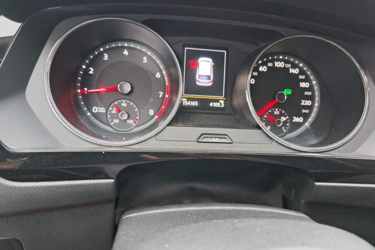 Used Volkswagen Tiguan L 2018 380TSI Automatic All-Wheel Drive Flagship Edition Odometer Close Up