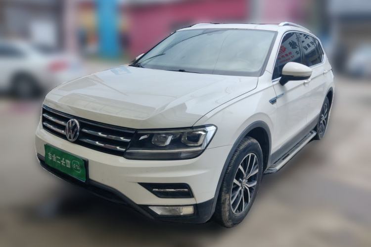 Used Volkswagen Tiguan L 2018 330TSI Automatic Two-Wheel Drive Luxury Edition Guazi used car, China used car export, Used car for sale, Used  cars, Cheapest cars for sale