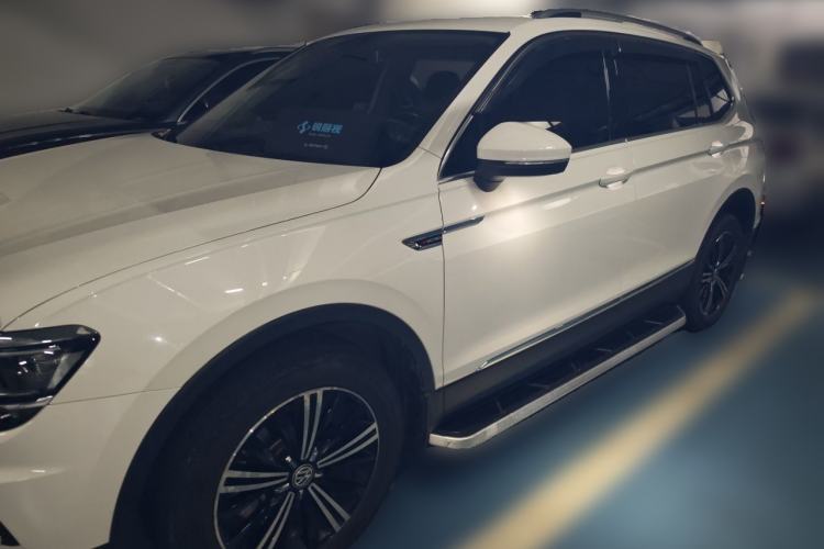 Used Volkswagen Tiguan L 2018 380TSI Automatic All-Wheel Drive Luxury Edition Guazi used car, China used car export, Used car for sale, Used cars, Cheapest cars for sale