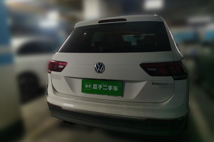 Used Volkswagen Tiguan L 2018 Facelift 330TSI Automatic Two-Wheel Drive Luxury Edition Rear