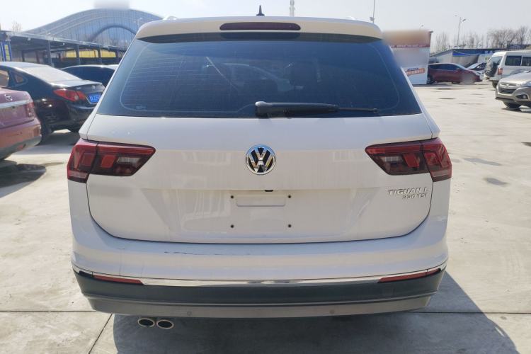 Used Volkswagen Tiguan L 2018 Facelift 330TSI Automatic Two-Wheel Drive Luxury Edition Rear
