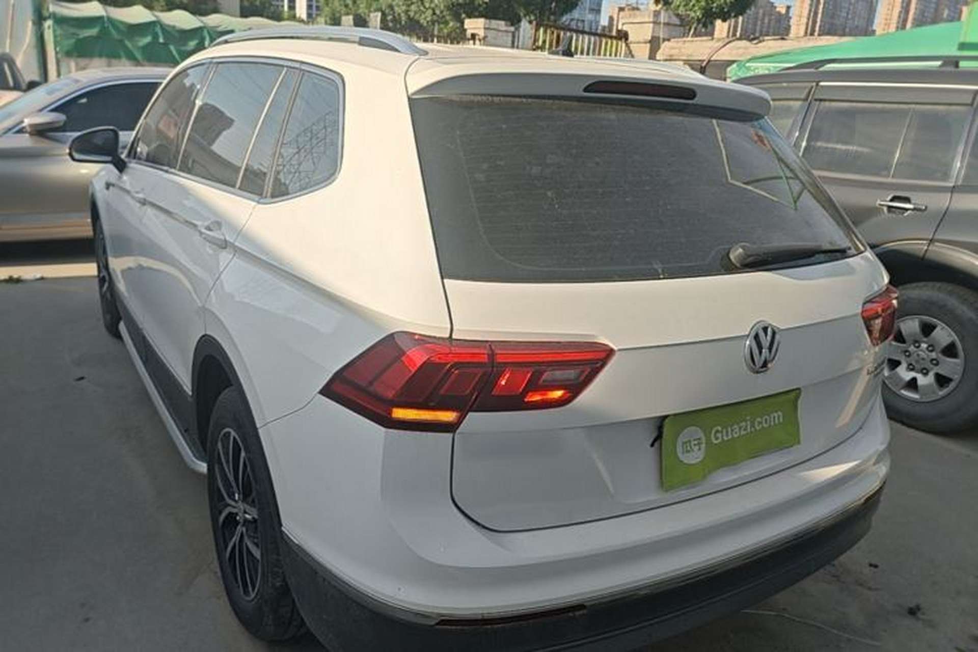 Used Volkswagen Tiguan L 2018 Facelift 330TSI Automatic Two-Wheel Drive Luxury Edition Rear