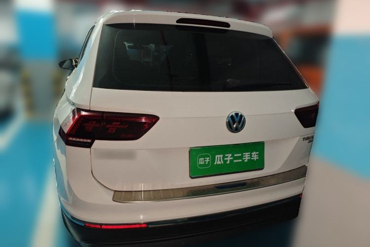 Used Volkswagen Tiguan L 2018 380TSI Automatic All-Wheel Drive Luxury Edition Rear