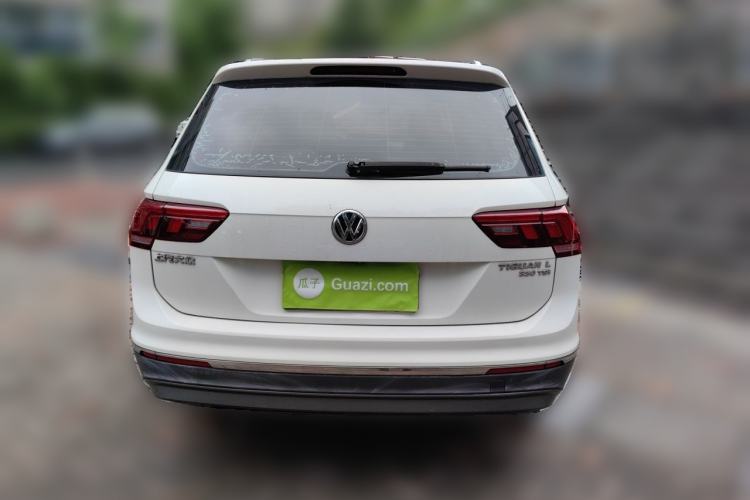 Used Volkswagen Tiguan L 2018 330TSI Automatic Two-Wheel Drive Luxury Edition Rear