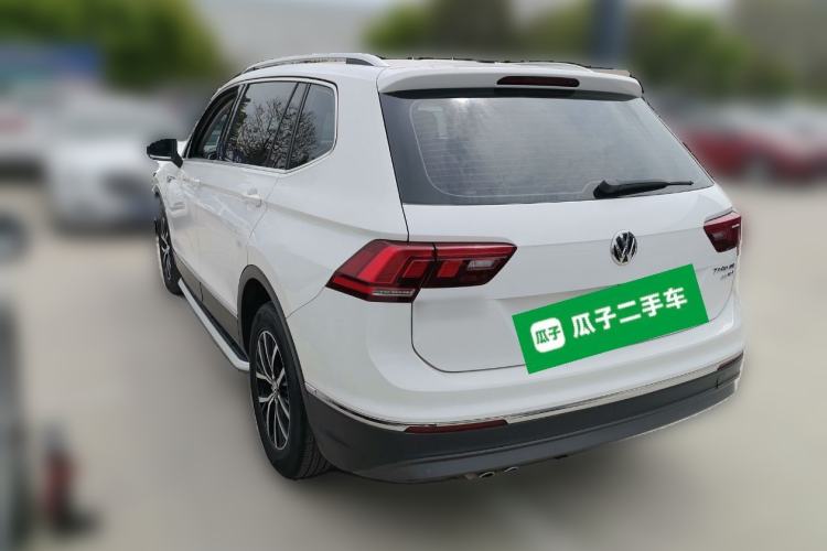 Used Volkswagen Tiguan L 2018 330TSI Automatic Two-Wheel Drive Luxury Edition Rear Left 45 Deg