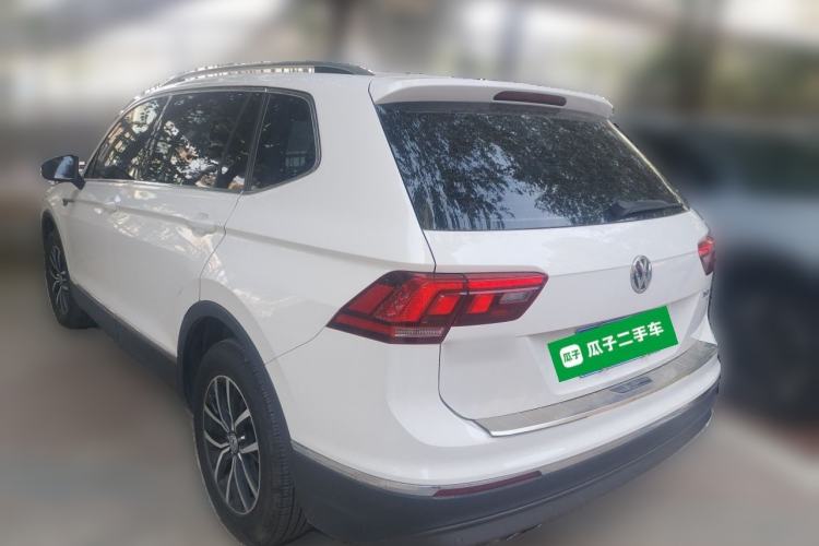 Used Volkswagen Tiguan L 2018 330TSI Automatic Two-Wheel Drive Luxury Edition Rear Left 45 Deg