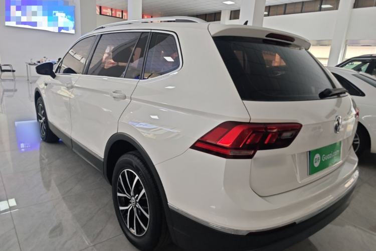 Used Volkswagen Tiguan L 2018 330TSI Automatic Two-Wheel Drive Luxury Edition Rear Left 45 Deg