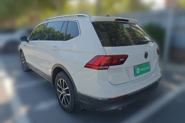 Used Volkswagen Tiguan L 2018 330TSI Automatic Two-Wheel Drive Luxury Edition Rear Left 45 Deg
