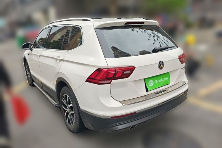 Used Volkswagen Tiguan L 2018 330TSI Automatic Two-Wheel Drive Luxury Edition Rear Left 45 Deg