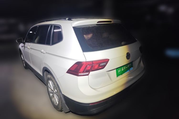 Used Volkswagen Tiguan L 2018 330TSI Automatic Two-Wheel Drive Luxury Edition Rear Left 45 Deg