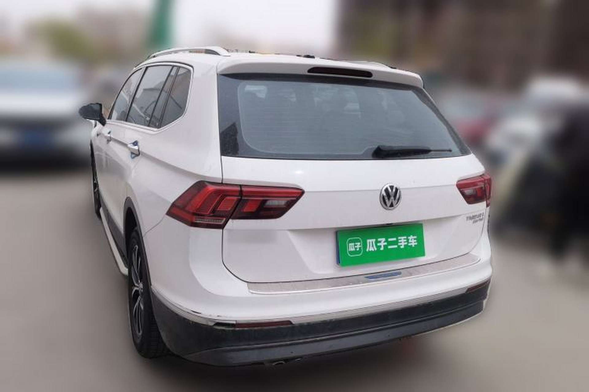 Used Volkswagen Tiguan L 2018 330TSI Automatic Two-Wheel Drive Luxury Edition Rear Left 45 Deg