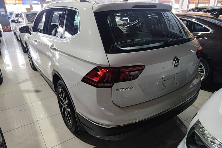 Used Volkswagen Tiguan L 2018 330TSI Automatic Two-Wheel Drive Luxury Edition Rear Left 45 Deg