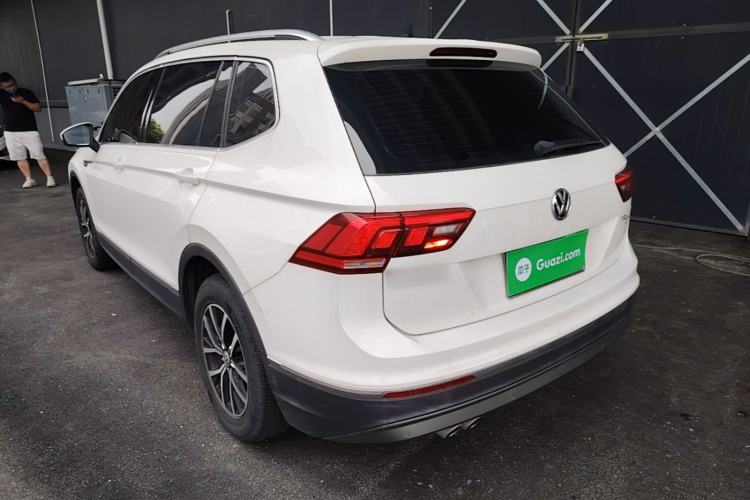Used Volkswagen Tiguan L 2018 330TSI Automatic Two-Wheel Drive Luxury Edition Rear Left 45 Deg