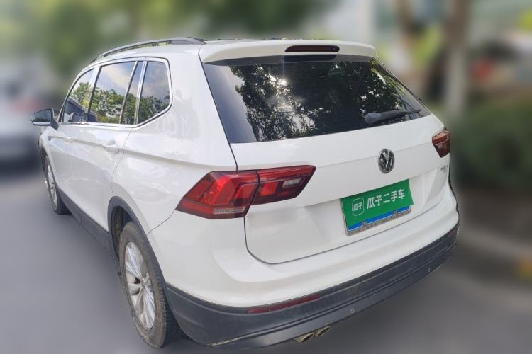 Used Volkswagen Tiguan L 2018 330TSI Automatic Two-Wheel Drive Luxury Edition Rear Left 45 Deg