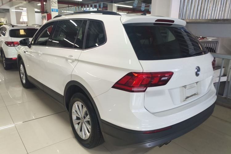 Used Volkswagen Tiguan L 2018 330TSI Automatic Two-Wheel Drive Luxury Edition Rear Left 45 Deg