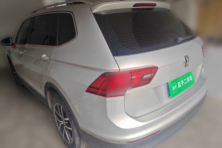 Used Volkswagen Tiguan L 2018 330TSI Automatic Two-Wheel Drive Luxury Edition Rear Left 45 Deg