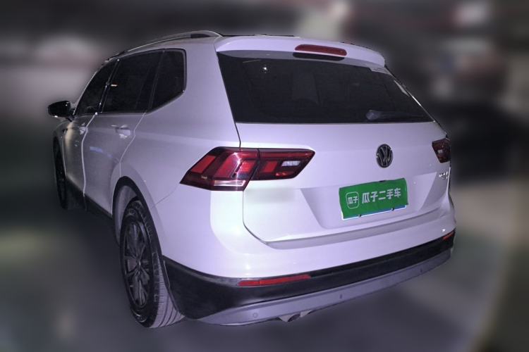 Used Volkswagen Tiguan L 2018 330TSI Automatic Two-Wheel Drive Luxury Edition Rear Left 45 Deg
