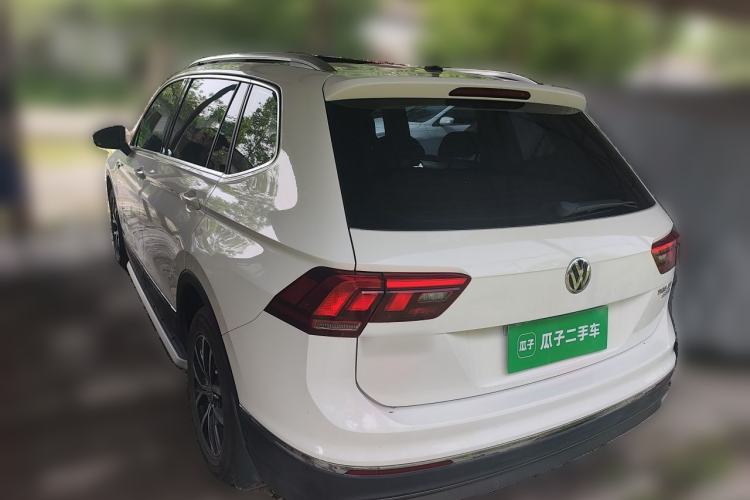 Used Volkswagen Tiguan L 2018 330TSI Automatic Two-Wheel Drive Luxury Edition Rear Left 45 Deg