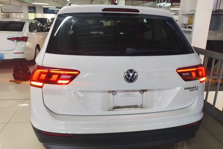 Used Volkswagen Tiguan L 2018 330TSI Automatic Two-Wheel Drive Luxury Edition Rear
