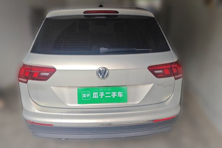 Used Volkswagen Tiguan L 2018 330TSI Automatic Two-Wheel Drive Luxury Edition Rear