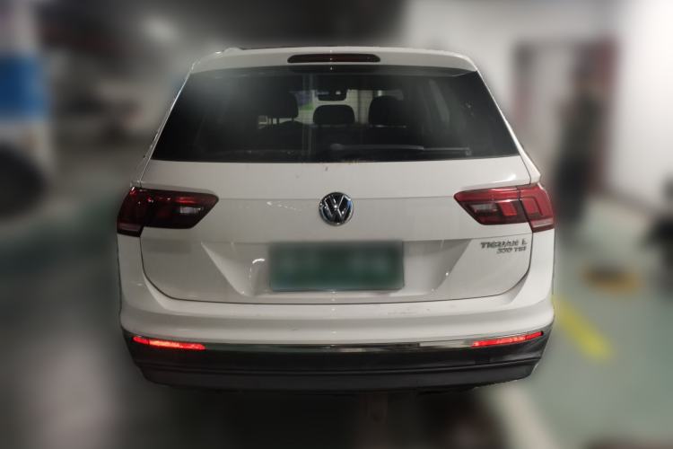Used Volkswagen Tiguan L 2018 330TSI Automatic Two-Wheel Drive Luxury Edition Rear