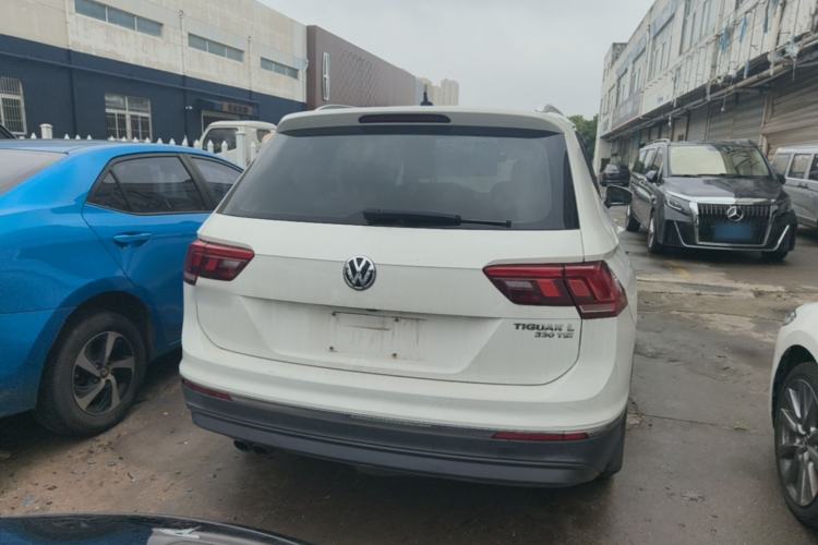 Used Volkswagen Tiguan L 2018 330TSI Automatic Two-Wheel Drive Luxury Edition Rear