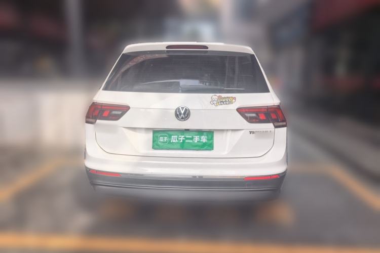 Used Volkswagen Tiguan L 2018 Facelift 330TSI Automatic Two-Wheel Drive Luxury Edition Rear