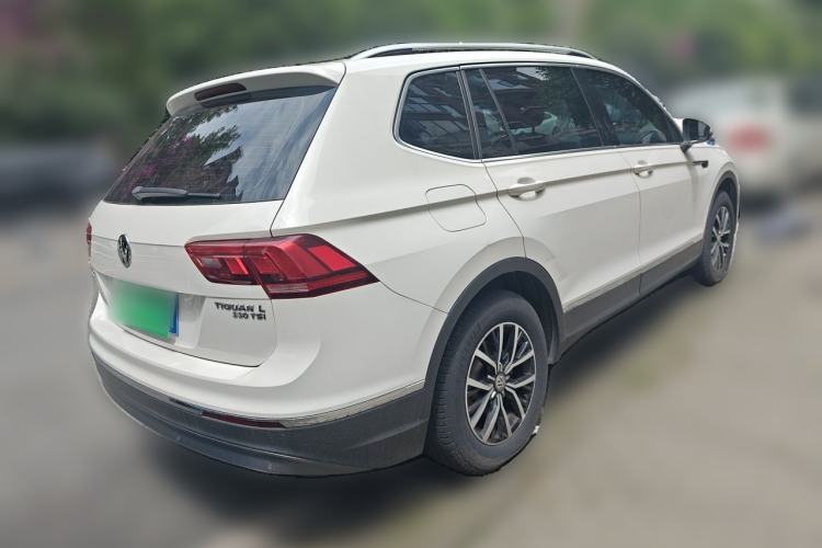 Used Volkswagen Tiguan L 2018 330TSI Automatic Two-Wheel Drive Luxury Edition Rear Right 45 Deg