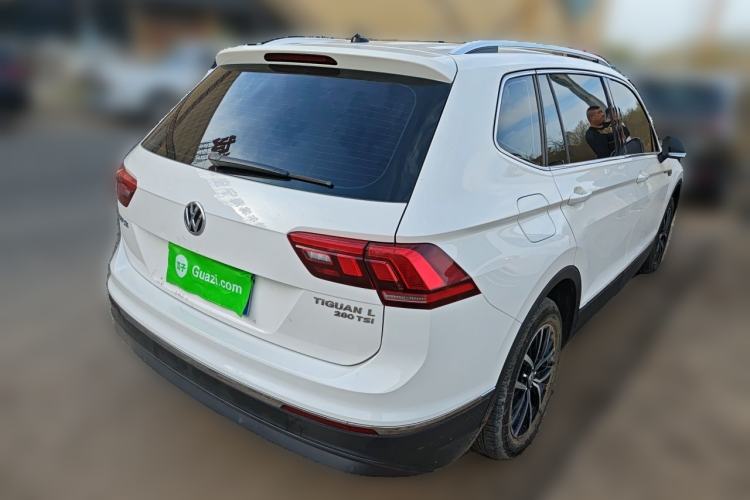 Used Volkswagen Tiguan L 2018 280TSI Automatic Two-Wheel Drive Comfort Edition Rear Right 45 Deg