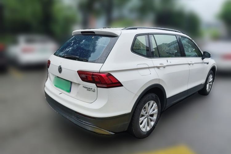 Used Volkswagen Tiguan L 2018 330TSI Automatic Two-Wheel Drive Luxury Edition Rear Right 45 Deg