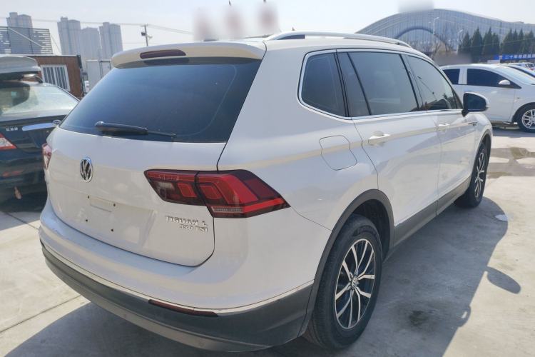 Used Volkswagen Tiguan L 2018 Facelift 330TSI Automatic Two-Wheel Drive Luxury Edition Rear Right 45 Deg