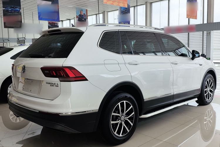 Used Volkswagen Tiguan L 2018 330TSI Automatic Two-Wheel Drive Luxury Edition Rear Right 45 Deg
