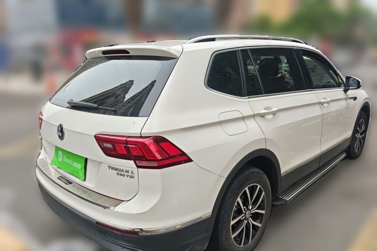 Used Volkswagen Tiguan L 2018 330TSI Automatic Two-Wheel Drive Luxury Edition Rear Right 45 Deg