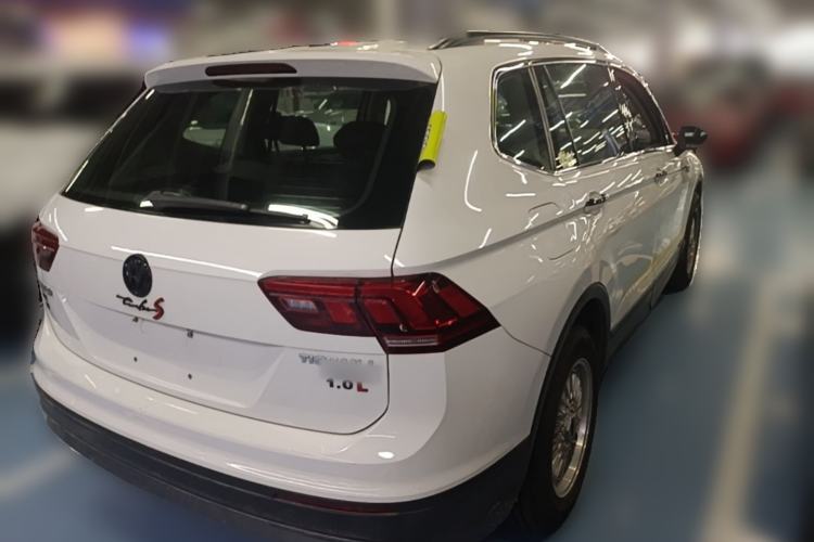 Used Volkswagen Tiguan L 2018 330TSI Automatic Two-Wheel Drive Luxury Edition Rear Right 45 Deg