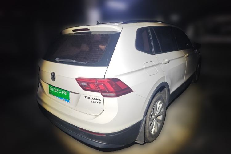 Used Volkswagen Tiguan L 2018 330TSI Automatic Two-Wheel Drive Luxury Edition Rear Right 45 Deg