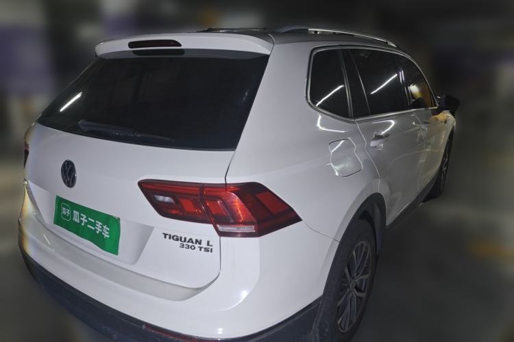 Used Volkswagen Tiguan L 2018 330TSI Automatic Two-Wheel Drive Luxury Edition Rear Right 45 Deg