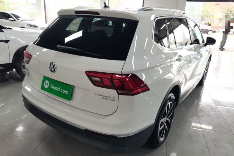 Used Volkswagen Tiguan L 2018 330TSI Automatic Two-Wheel Drive Luxury Edition Rear Right 45 Deg