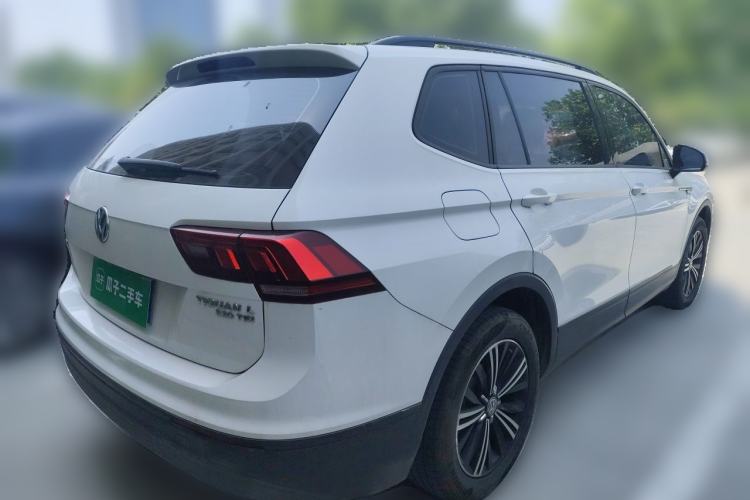 Used Volkswagen Tiguan L 2018 Revised Version 330TSI Automatic Two-Wheel Drive Trendy Edition Rear Right 45 Deg
