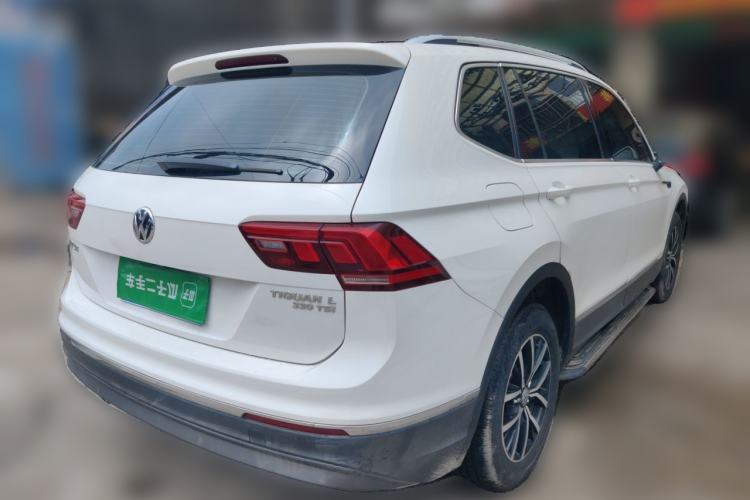 Used Volkswagen Tiguan L 2018 330TSI Automatic Two-Wheel Drive Luxury Edition Rear Right 45 Deg