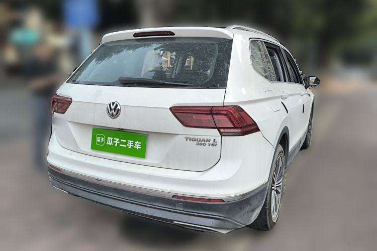 Used Volkswagen Tiguan L 2018 380TSI Automatic All-Wheel Drive Luxury Edition Rear Right 45 Deg