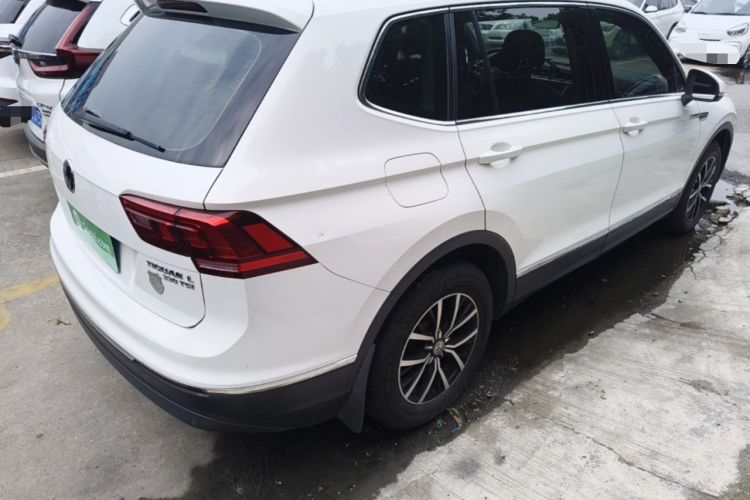 Used Volkswagen Tiguan L 2018 Facelift 330TSI Automatic Two-Wheel Drive Luxury Edition Rear Right 45 Deg