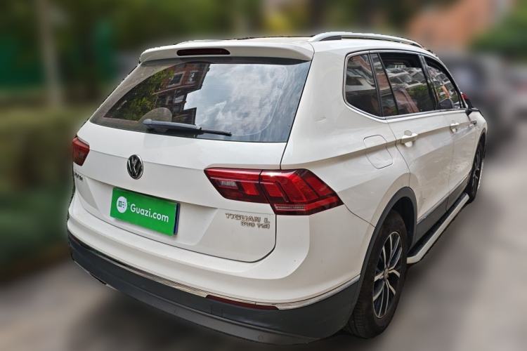 Used Volkswagen Tiguan L 2018 Facelift 330TSI Automatic Two-Wheel Drive Luxury Edition Rear Right 45 Deg