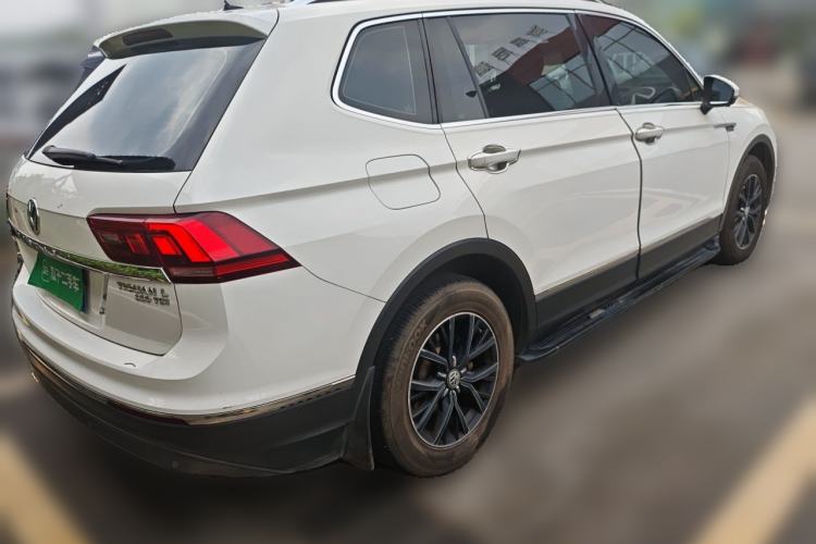 Used Volkswagen Tiguan L 2018 330TSI Automatic Two-Wheel Drive Comfort Edition Rear Right 45 Deg