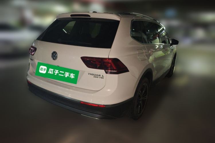 Used Volkswagen Tiguan L 2018 380TSI Automatic All-Wheel Drive Luxury Edition Rear Right 45 Deg