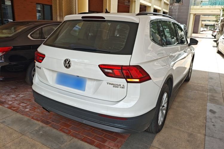 Used Volkswagen Tiguan L 2018 330TSI Automatic Two-Wheel Drive Luxury Edition Rear Right 45 Deg