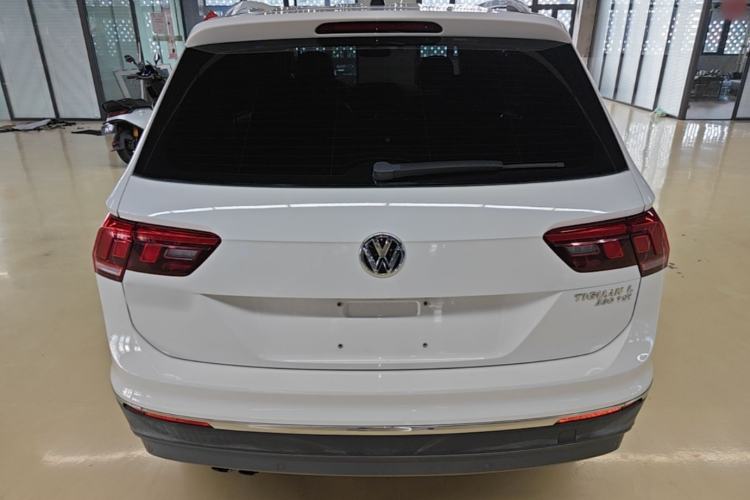 Used Volkswagen Tiguan L 2018 Facelift 330TSI Automatic Two-Wheel Drive Luxury Edition Rear