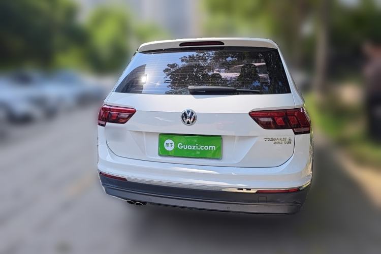 Used Volkswagen Tiguan L 2018 330TSI Automatic Two-Wheel Drive Luxury Edition Rear