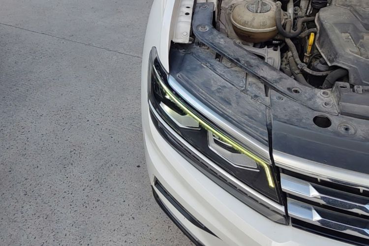 Used Volkswagen Tiguan L 2018 330TSI Automatic Two-Wheel Drive Flagship Edition Right Front Headlight
