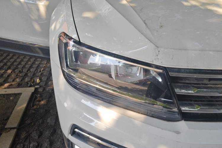 Used Volkswagen Tiguan L 2018 330TSI Automatic Two-Wheel Drive Luxury Edition Right Front Headlight