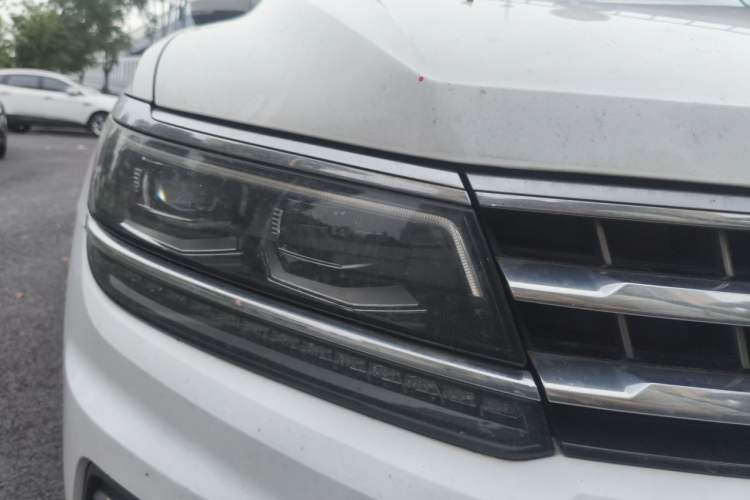 Used Volkswagen Tiguan L 2018 330TSI Automatic Two-Wheel Drive Flagship Edition Right Front Headlight